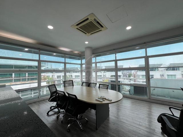 Partial Furnished 4th Floor @ Laman Seri Business Park Seksyen 13 SA 1