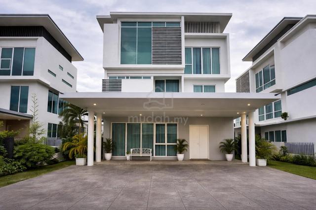 Furnished 3 Storey Bungalow Jacaranda, Garden Residences, Cyberjaya 1