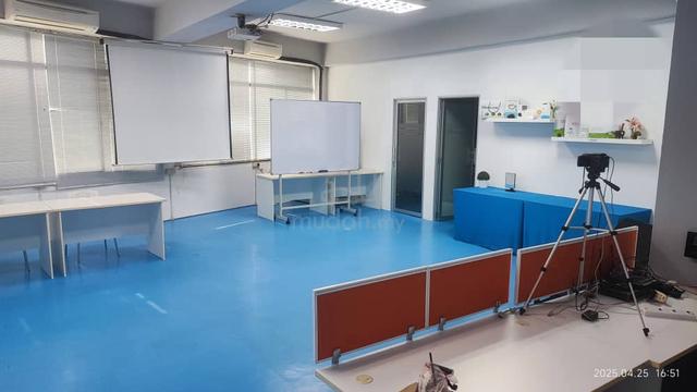 Wisma Sri Mata , office lot for sale -- bu 1100sf 1