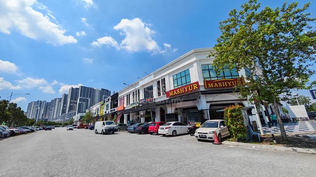 Eco Majestic, Limited Double Storey Corner Shoplot, Fully Tenanted 1