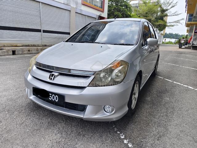 Honda Stream 2.0 RN3 auto 7 seater 2004 - 1