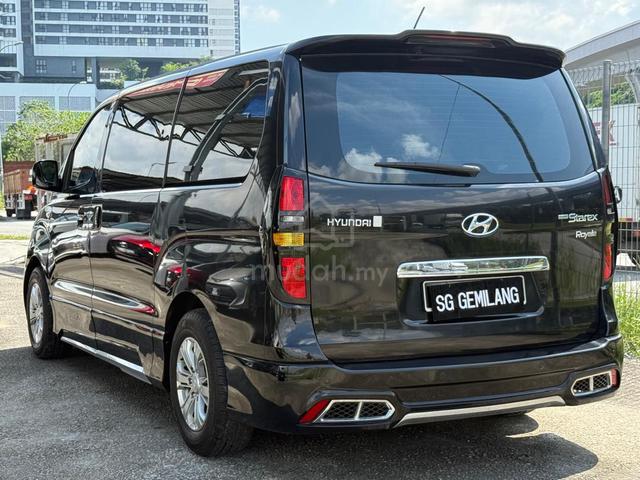2016 Hyundai GRAND STAREX 2.5 ROYALE FACELIFT (A) - 4