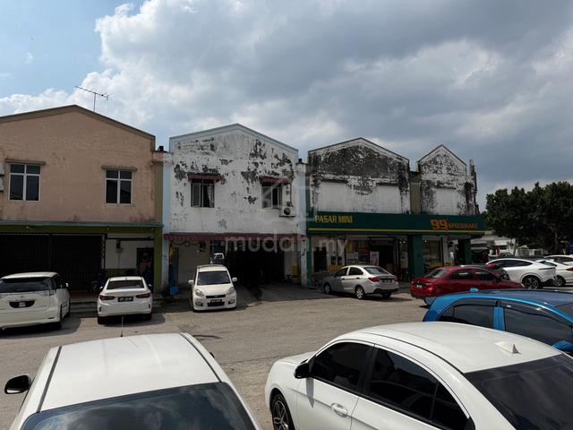 Kajang Utama 1.5 Storey Link Factory 25'x80' for sale 1