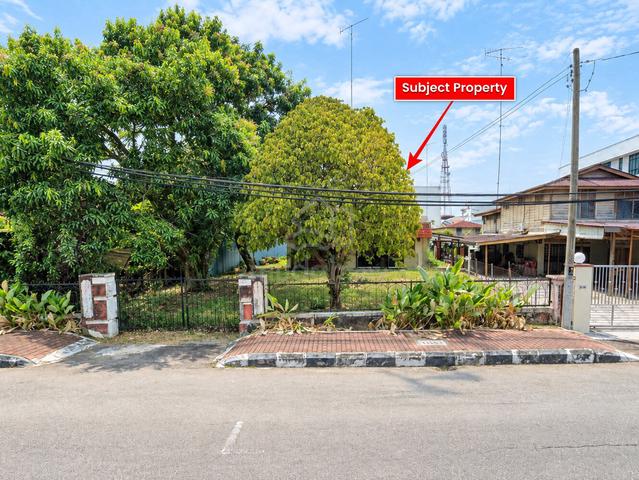 1 Storey Bungalow House with Land - Muar, Johor 1