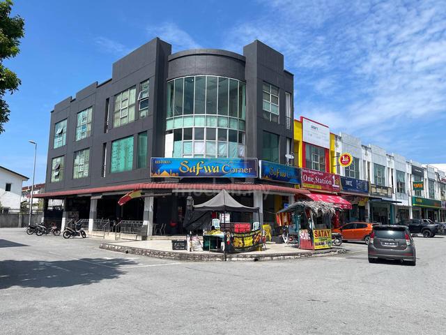 Corner Lot 3 Storey Shoplot, Taman Seri Jaromas, Jenjarom, Selangor 1
