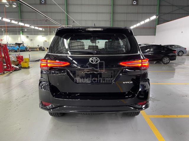 2023 Toyota FORTUNER VRZ 2.8L (A) - 5