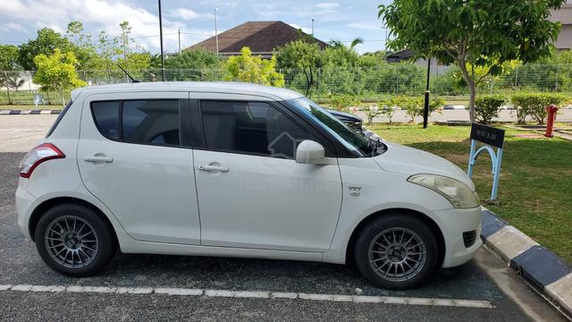 2013 Suzuki SWIFT 1.4 GLX MY2013 (A) - 3