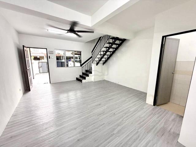 BOOKING 1K🔥FULLY RENOVATED 2 Storey Taman Tasik Semenyih 5
