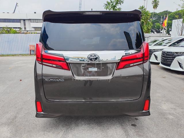 2022 Toyota ALPHARD 2.5 SC GUN METALIC COLOUR - 4