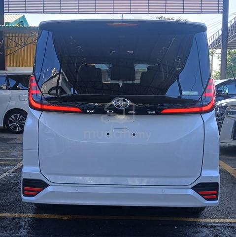 2022 Toyota NOAH 2.0 SZ (A) - 4