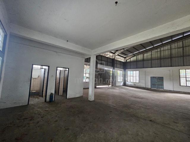 DOUBLE STOREY SEMI DETACHED WAREHOUSE At BINATAWA DEMAK LAUT KUCHING 1