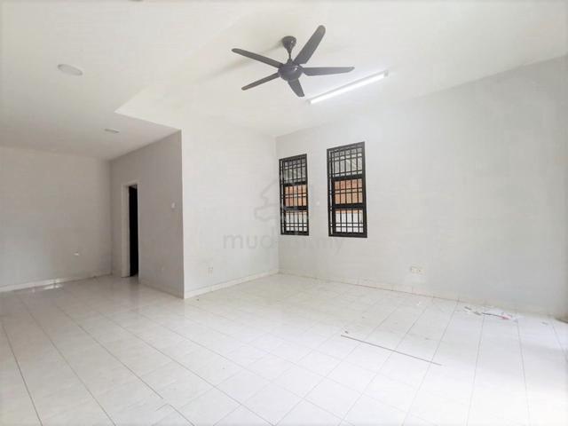 Double Storey House Jalan Harmonium Desa Tebrau G&G Near Aeon 1