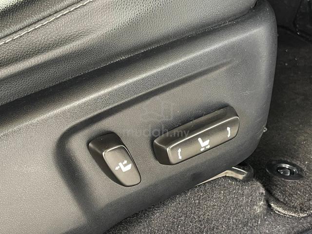 2025 Toyota HILUX 2.4 V FACELIFT (A) - LOW MILEAGE - 5
