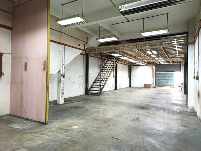[FACING MAIN ROAD] 1.5 Storey Link Factory @ Balakong Jaya, Selangor 1