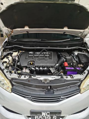 2011 Toyota WISH 2.0 G (A) - 3