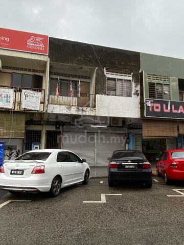 Jalan Air putih , ground floor shop lot for rent 2