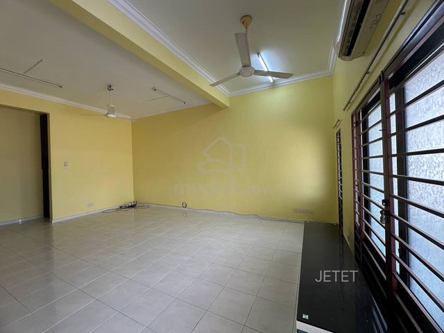 Below Value Basic Unit Kota Bayuemas Port Klang 2 Sty Terrace House 1