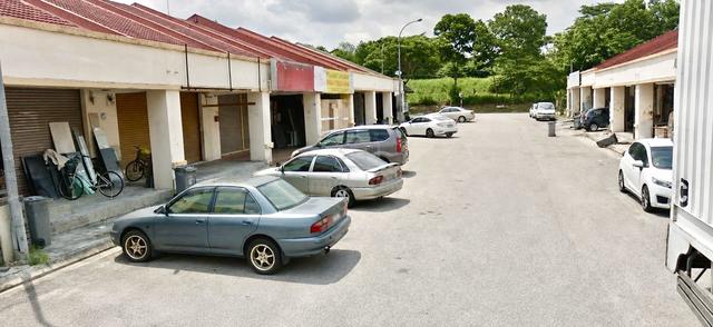 Setia Indah Low Cost Shoplot Corner Lot For RENT 1