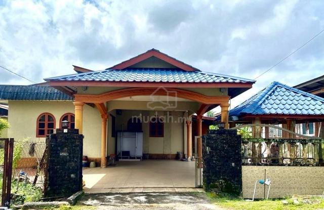 Banglo Setingkat Taman Sri Maualan, Pekan 1