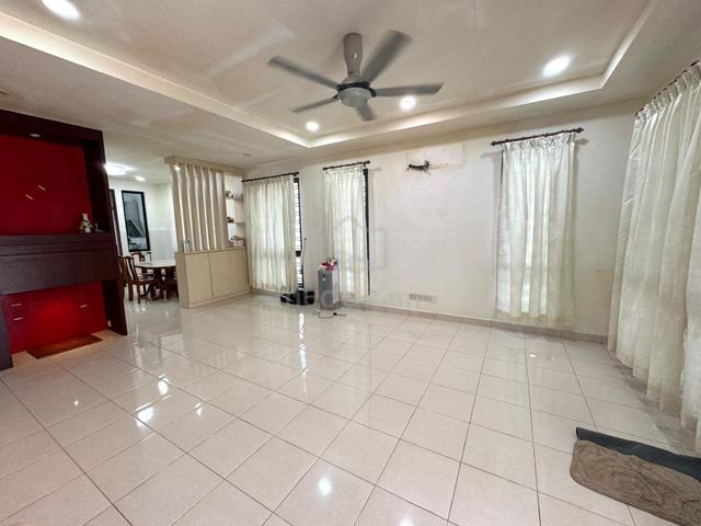 Austin Duta 2 Double Storey Terrace 22x70 Renovated Gated Guarded 1