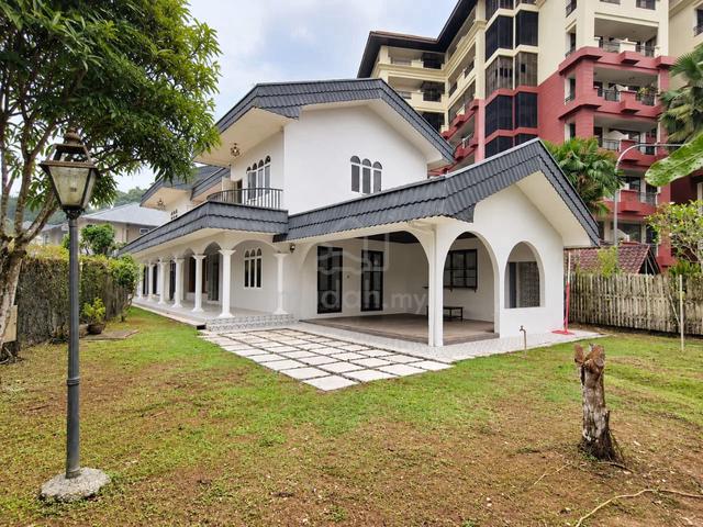 Renovated Detached House/ Bungalow at Jalan Bampfylde Kuching Prima 1