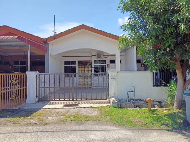 Rumah Teres 1 Tingkat Taman Seri Pertam Sebatu 1