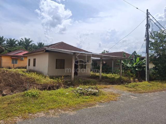 Rumah Sebuah Fasa 1 Padang Setengga 1