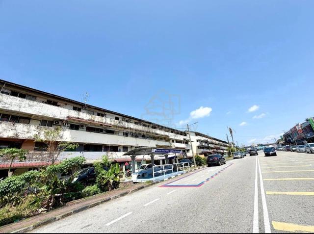 Flat Taman Ungku Tun Aminah 1