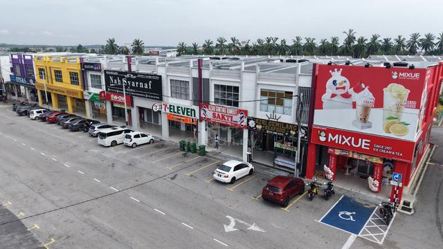 ARA JAYA ARA PERMAI LUNAS 2STY SHOP MAINROAD READY TENANTED FoR SALE 1