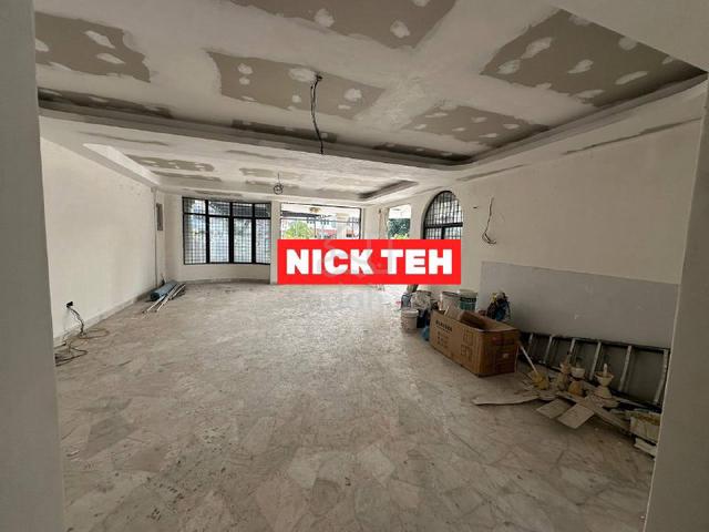 Landed 2.5 Storey Semi D Corner At Jalan Goh Guan Ho Partially Renovat 1