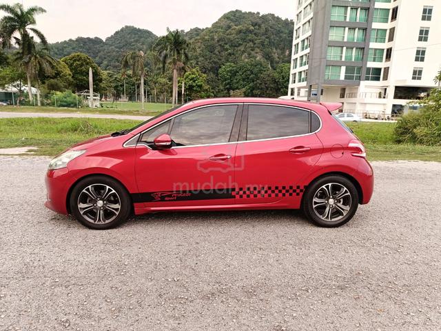2013 Peugeot 208 1.6 VTI ALLURE (A) - 2