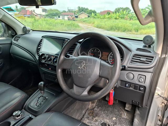 2019 Mitsubishi TRITON 2.4 VGT A/T (A) loan kedai - 5