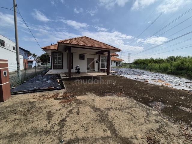7610sqft Tanah Luas Rumah Banglo Setingkat Taman Tanjung Minyak Melaka 1