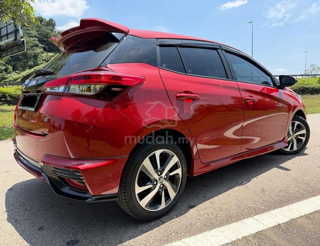 Toyota YARIS 1.5 E Full Bodykit 360 Camera Sport.M - 3