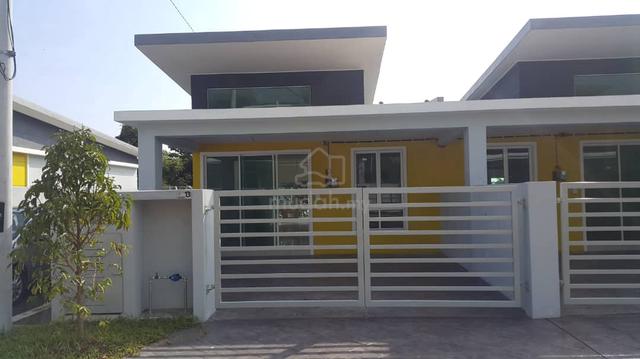 Be the 3rd Tenant! Single Storey House For Rent! 1