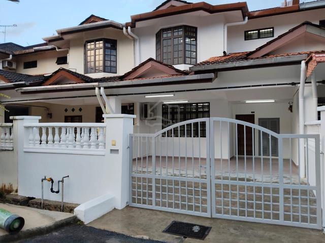 Original Condition 2 Storey Taman Tampoi Indah 1
