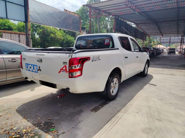 2017 Mitsubishi TRITON 2.5 QUEST M EZ LOAN PENUH - 2