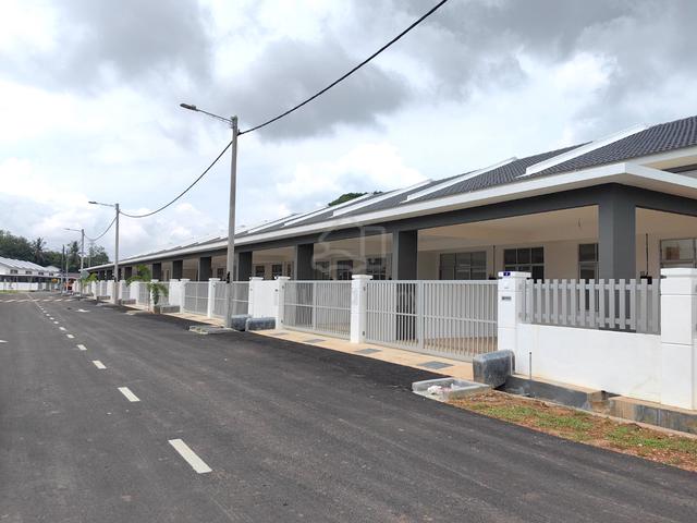 Freehold MCL Rumah Teres 1 Tingkat Taman Seri Rambai, Bukit Rambai 1