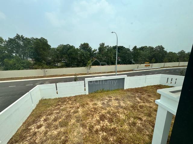 Nasa City , Desa Palma Big Corner Lot with Brand New Unit 1
