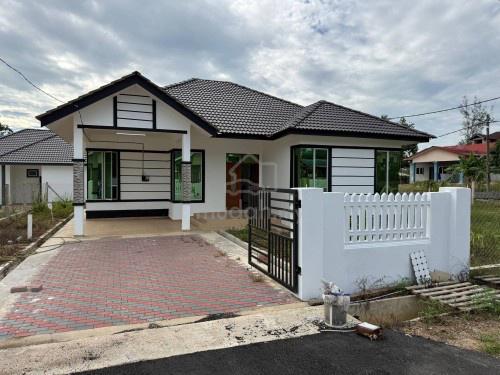 Banglo Mampu Milik Taman TT Labok 1