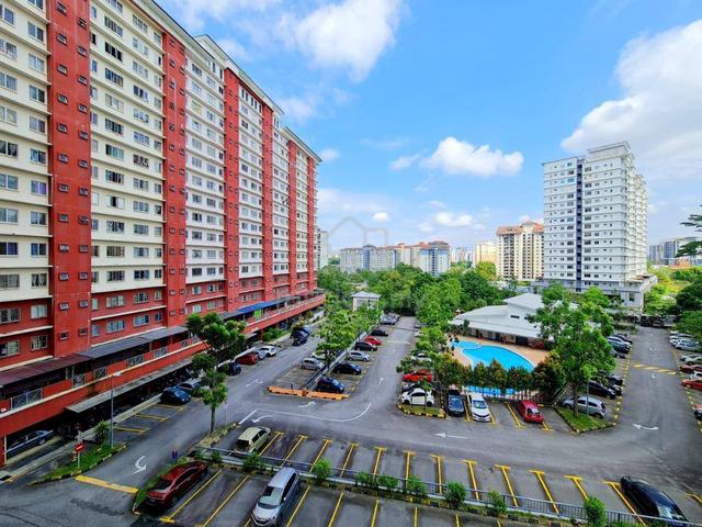 The Lumayan Apartment 1