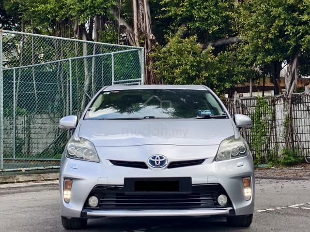 2013 Toyota PRIUS 1.8 LUXURY ENHANCED F/L R.CMR C - 2