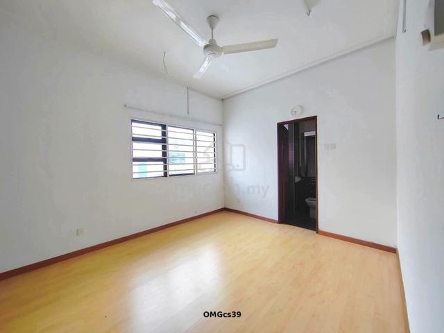 Avani, Bukit Raja Double Storey House For Sale Klang 1