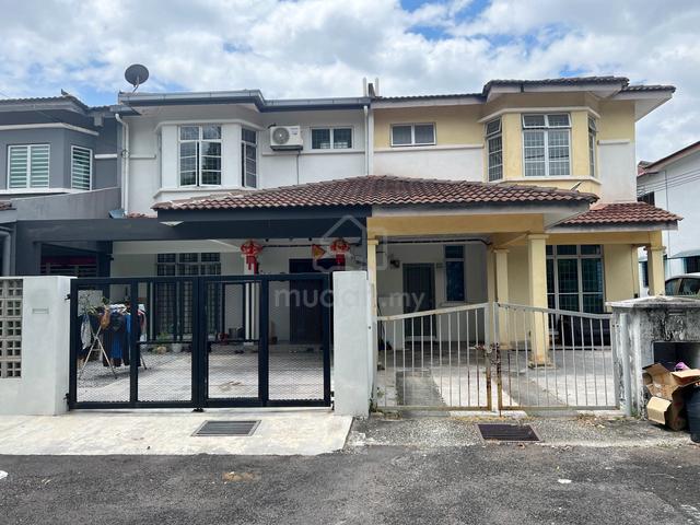 [Facing Open] End-Lot Jalan LEP 5 Taman Lestari Putra Seri Kembangan 1