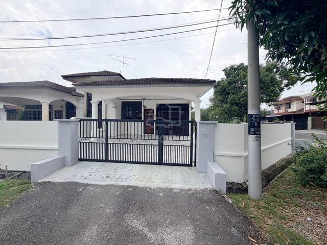 Jalan Rekamas 3/x, Taman Rekamas 3, Simpang Renggam, Single Semi D 1