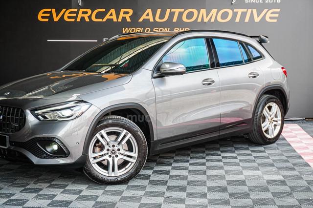 Mercedes Benz GLA 200 AmbientLight P/Boot P/Shift - 1