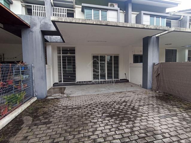 Facing Open Laman Orkid Nilai Impian N. Sembilan Double Storey Terrace 1