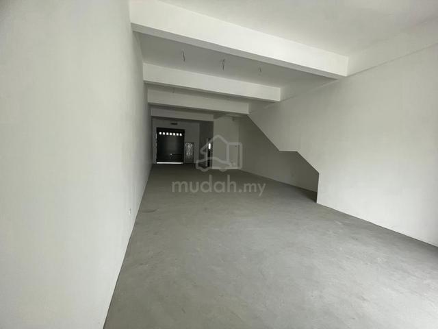 Ground Floor Shop For Rent @ Serene Square, Serene Height, Semenyih 1