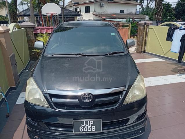 Toyota Innova 2.0 (m) - 1
