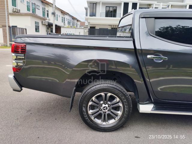 2021 Mitsubishi TRITON 2.4 VGT PREMIUM MY19 L200 - 2